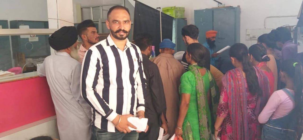 ''ਮਾਛੀਵਾੜਾ ਡਾਕਘਰ'' ਦੇ ਅਧਿਕਾਰੀ ਤੋਂ ਲੋਕ ਡਾਹਢੇ ਪਰੇਸ਼ਾਨ, ਜਾਣੋ ਕਾਰਨ