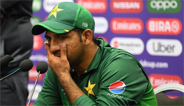 captain sarfaraz wants players to improve fielding against india