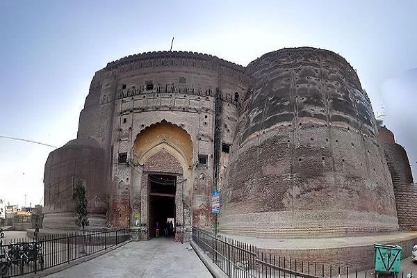 bathinda  guru gobind singh ji  qila mubarak sahib