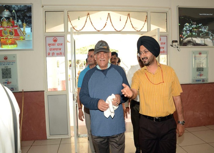 ਫੌਜ ਮੁਖੀ ਜਨਰਲ ਬਿਪਿਨ ਰਾਵਤ ਨੇ ਮਾਤਾ ਵੈਸ਼ਨੋ ਦੇਵੀ ਦੇ ਕੀਤੇ ਦਰਸ਼ਨ