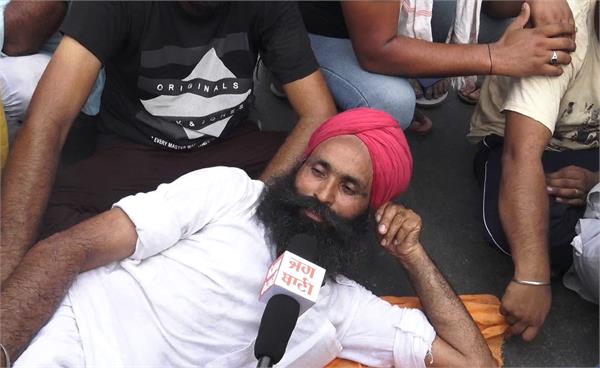 jaspal  s father say  police could not find my son