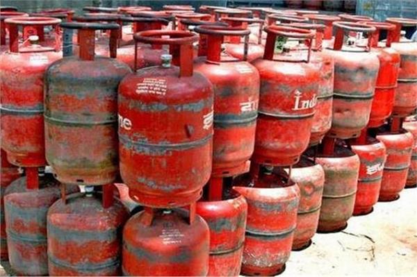 discount of rs 25 for online cylinder booking