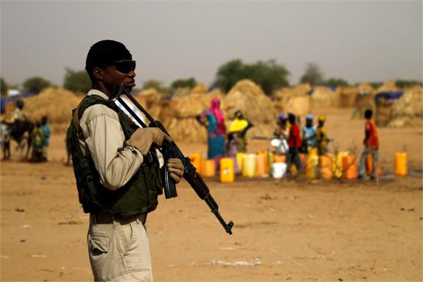 gunmen kill 40 people in central nigeria