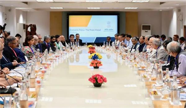 pm modi  economist  meeting 
