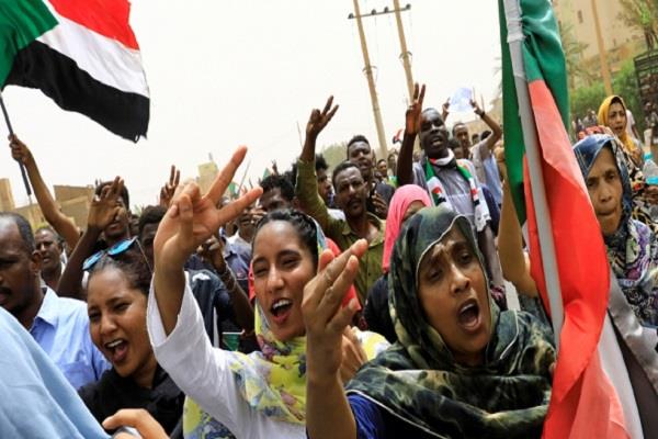 5 killed thousands rally sudan