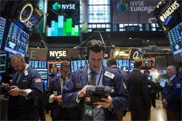 u s stocks traded in a tight range on monday