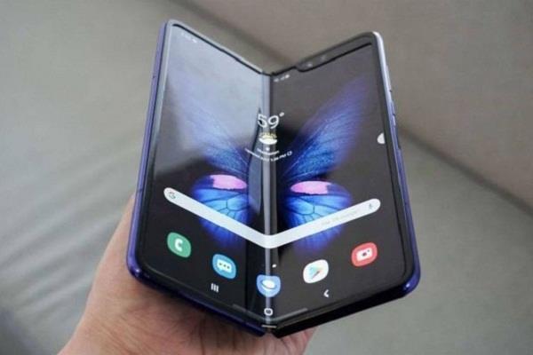 samsung galaxy fold passes all tests may launch soon