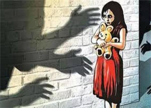 7 years old girl raped by minor