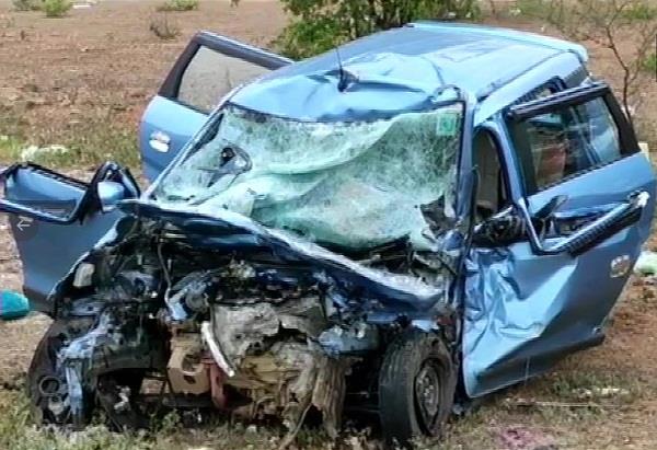 coimbatore collision between car and truck