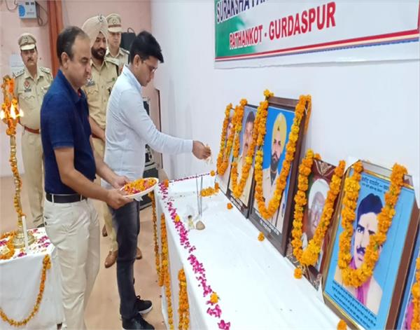 dinanagar  terrorist attacks  martyrs  tribute