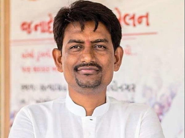 congress mla alpesh thakore and dhaval jhala resigns