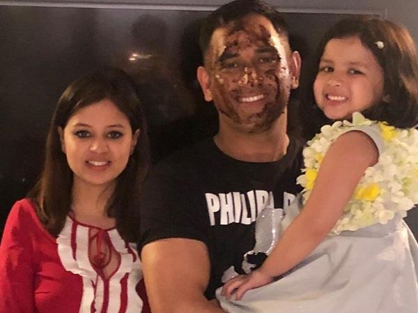 happy birthday dhoni  daughter jeeva dhoni