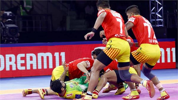 pro kabaddi league  gujarat beat patna in a thrilling contest