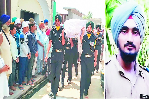 ਸ਼ਹੀਦ ਜਗਸੀਰ ਸਿੰਘ ਦਾ ਸਰਕਾਰੀ ਸਨਮਾਨਾਂ ਨਾਲ ਅੰਤਿਮ ਸੰਸਕਾਰ