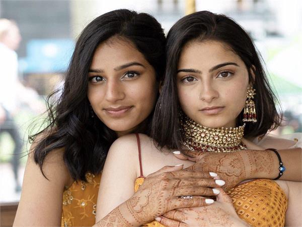 indo pak girls love each other  heartbroken story on the internet
