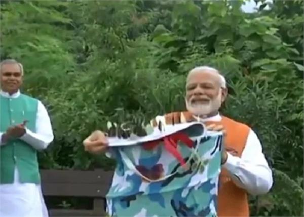 prime minister narendra modi cactus garden butterflies