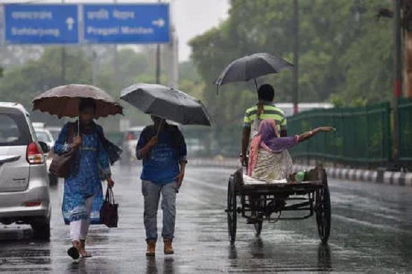 rain lucknow schools are closed