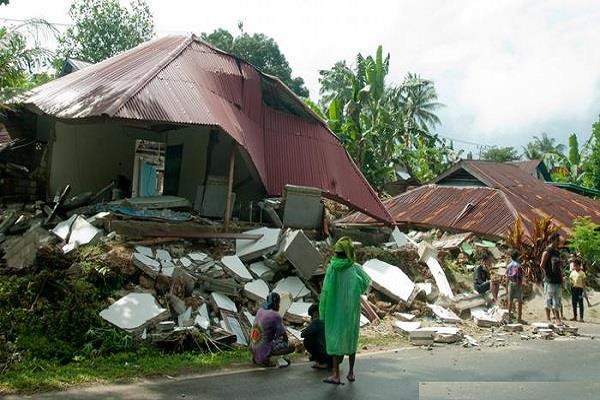 death toll quake in indonesia rises