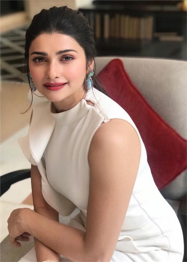 prachi desai birthday