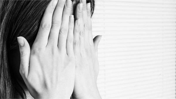 pak man charged for molesting 12 year old indian girl in dubai