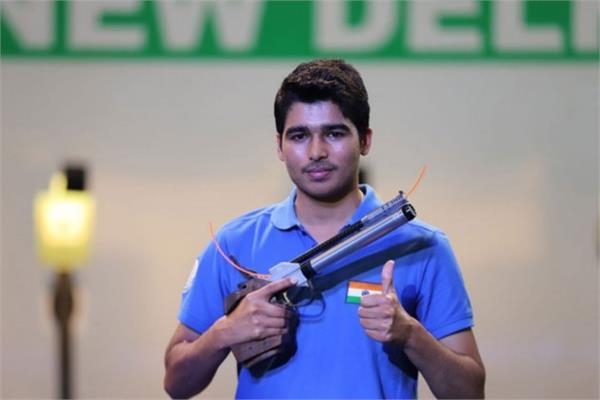 aurabh chaudhary betters his world record in national shooting trials