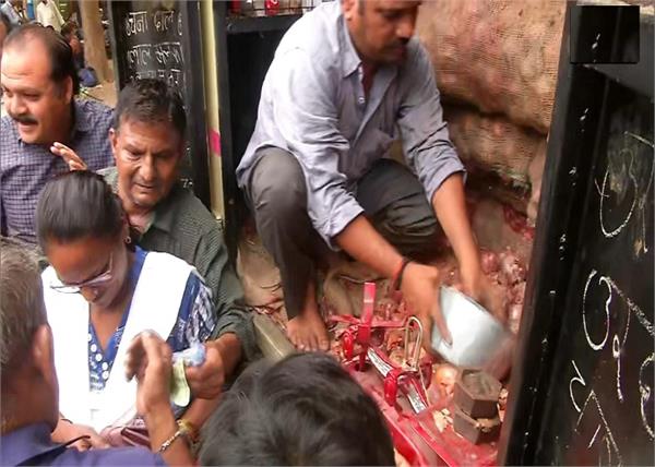 arvind kejriwal onion rs 22 delhi