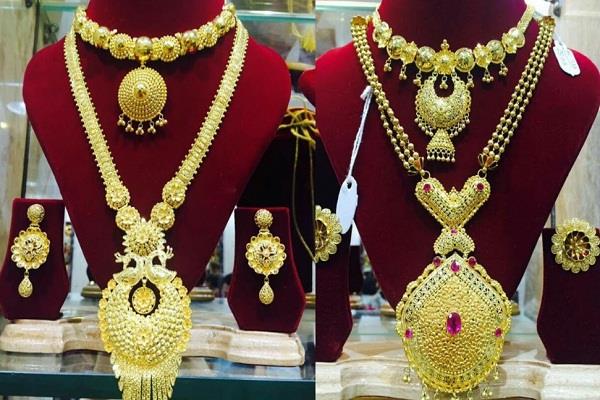 gold weakened by rs 200 to rs 525 per kg
