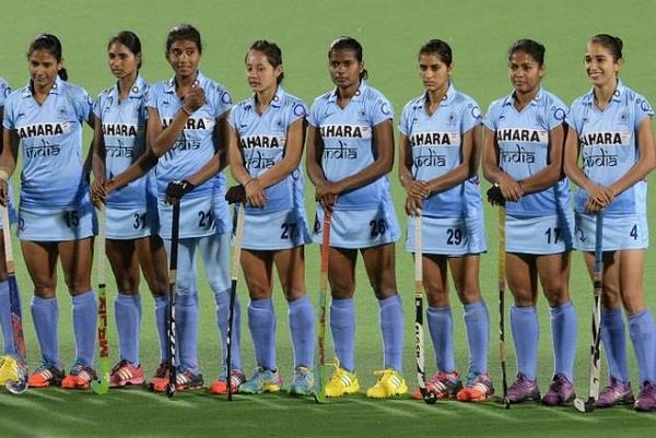 women hockey camp  players  announcements