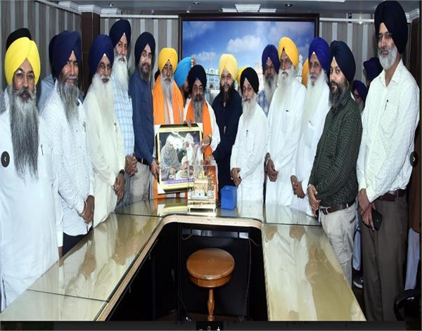 amritsar  sgpc secretary balwinder jaurasigha  retired