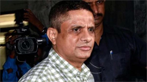 rajiv kumar appeals in court  hearing before issue of non bailable warrant