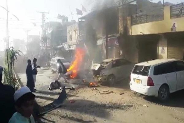 explosion in pakistan kills 3