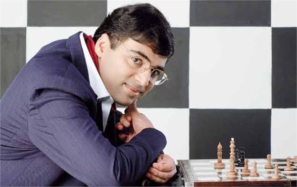 anand then reached the top spot in the humpy women in the top 10