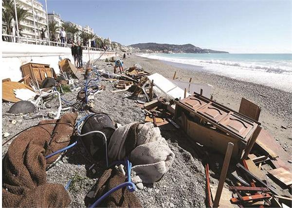 storm surges in italy  corona rages in spain and france