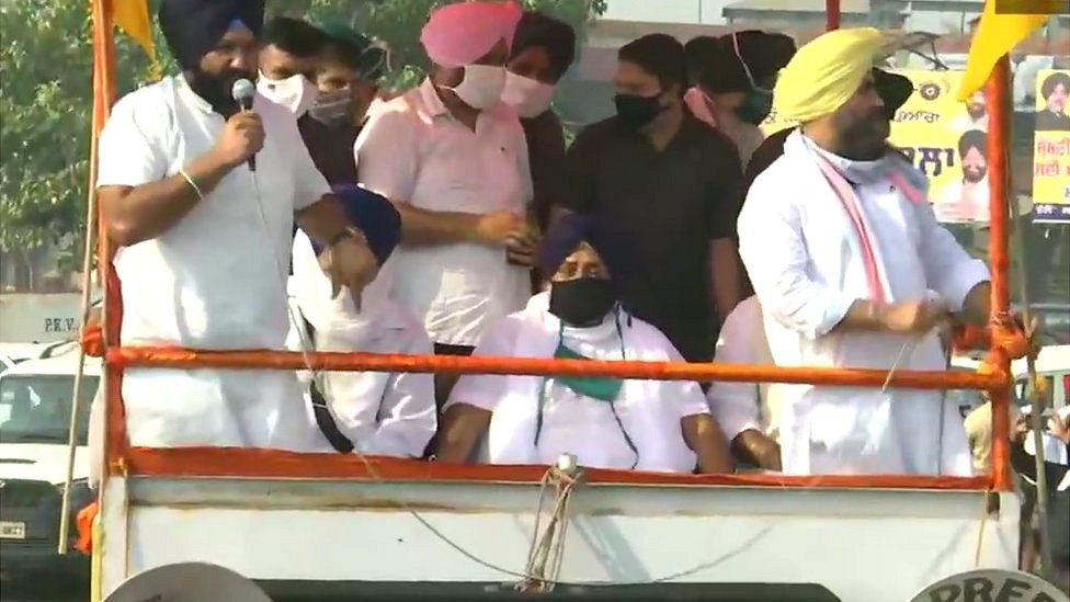 ਖੇਤੀ ਕਾਨੂੰਨ: ਕਿਸਾਨ ਮਾਰਚ ਸ਼ੁਰੂ ਕਰਨ ਤੋਂ ਪਹਿਲਾ ਸੁਖਬੀਰ ਬਾਦਲ ਅਤੇ ਹਰਸਿਮਰਤ ਕੌਰ ਨੇ ਕੀ ਕਿਹਾ