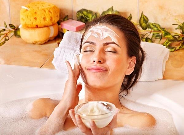 beauty tips  face  skin  banana  use 