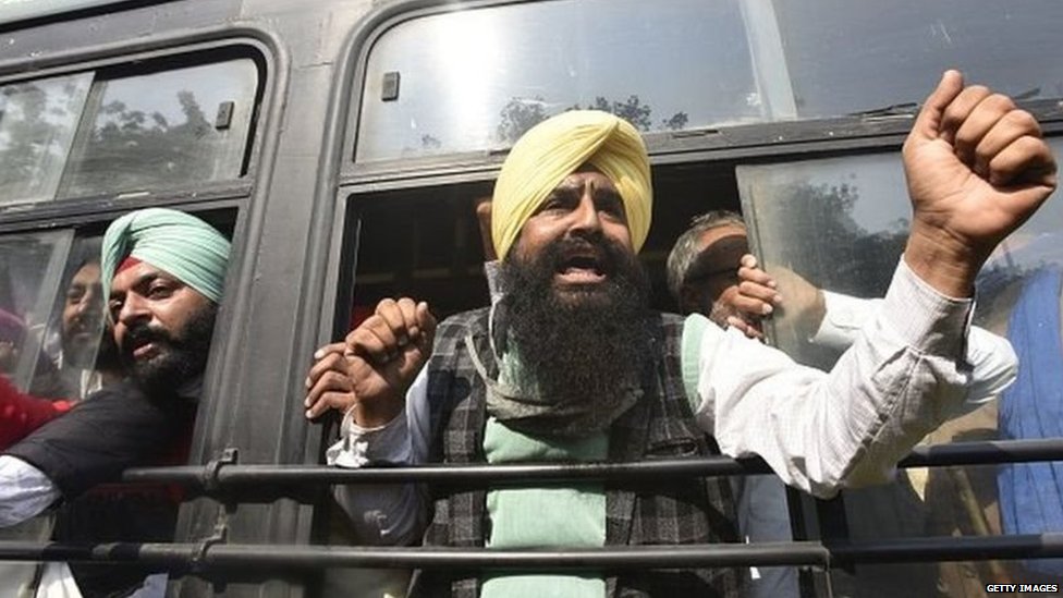 Farmers Protest: ਭਾਰਤ ਦੇ ਕਿਸਾਨਾਂ ਨੂੰ ਸੜਕਾਂ ''''ਤੇ ਕਿਉਂ ਆਉਣਾ ਪਿਆ