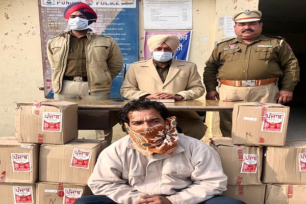 ਪੁਲਸ ਨੇ ਸ਼ਰਾਬ ਸਮੇਤ ਦੋਸ਼ੀ ਨੂੰ ਕੀਤਾ ਕਾਬੂ