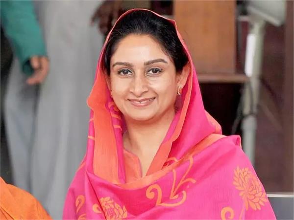 harsimrat kaur badal  captain amarinder singh