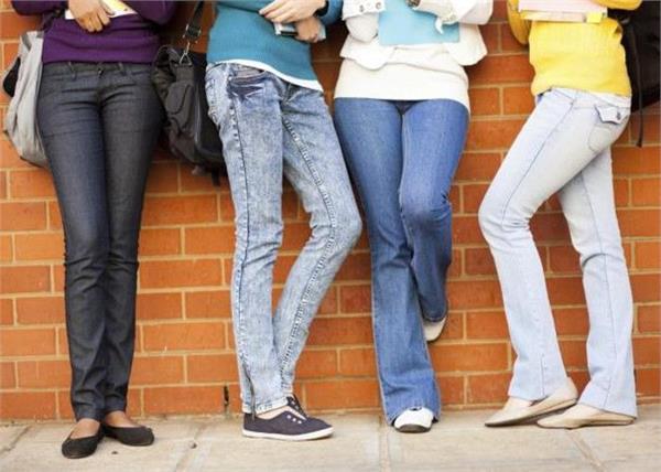 ban on getting students   jeans at punjab medical college