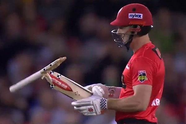 stars lance morris has his first big bash victim shaun marsh s bat