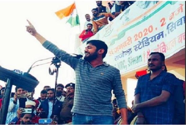 stones on kanhaiya kumar s convoy in bihar