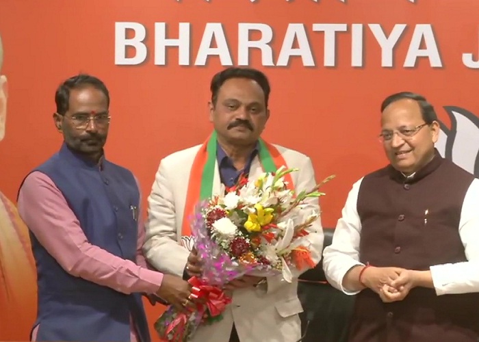 ਕਾਂਗਰਸ ਨੇਤਾ ਜਨਾਰਦਨ ਦ੍ਰਿਵੇਦੀ ਦੇ ਬੇਟੇ ਨੇ ਫੜਿਆ BJP ਦਾ ਪੱਲਾ