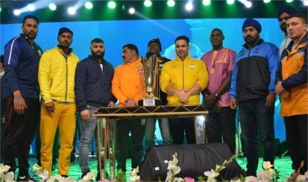 unofficial indian team arrives pak for world kabaddi championship