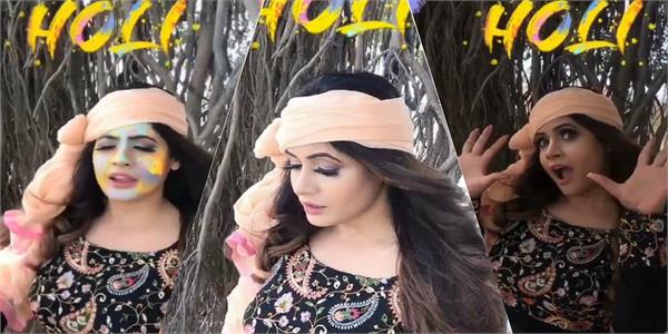 punjabi singer miss pooja celebrates holi by dance on old hindi song