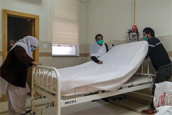 pak hospitals are getting less beds coronavirus infected figures exceed 10 000