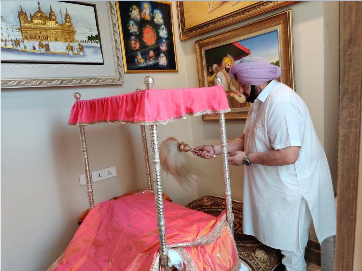 ਕੈਪਟਨ ਸਮੇਤ ਉਨ੍ਹਾਂ ਦੇ ਮੰਤਰੀਆਂ, ਵਿਧਾਇਕਾਂ ਤੇ ਵਰਕਰਾਂ ਨੇ ਮਨਾਇਆ ''ਅਰਦਾਸ'' ਦਿਵਸ