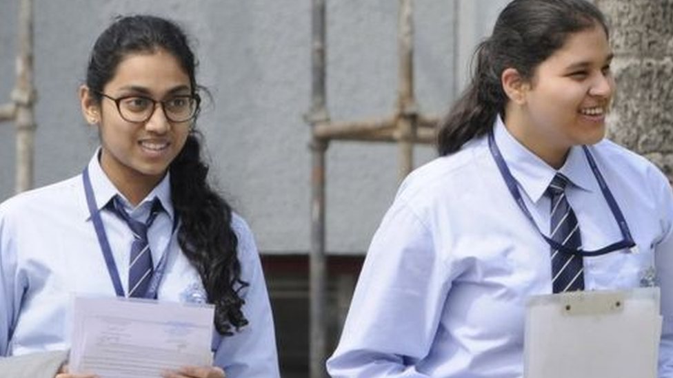 CBSE 10ਵੀਂ ਤੇ 12ਵੀਂ ਦੇ ਰਹਿੰਦੇ ਪਰਚੇ ਰੱਦ ਕਰਨ ਮਗਰੋਂ ਵਿਦਿਆਰਥੀਆਂ ਨੂੰ ਪਾਸ ਕਰਨ ਲਈ ਇਹ ਤਰੀਕਾ ਵਰਤੇਗਾ- ਪੰਜ ਅਹਿਮ ਖ਼ਬਰਾਂ