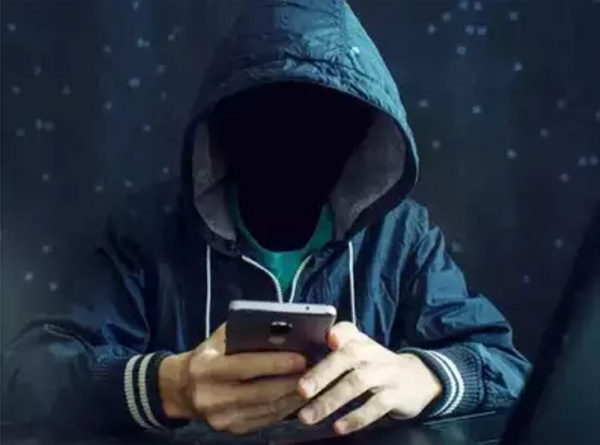 ਹੈਕਰ ਨਹੀਂ ਕਰ ਸਕਣਗੇ ਫੋਨ ਦੀ ਜਾਸੂਸੀ, ਐਪਲ ਲਿਆ ਰਹੀ ਜ਼ਬਰਦਸਤ ਫੀਚਰ