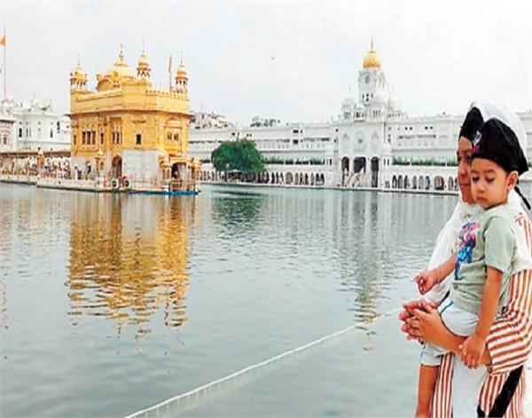 amritsar  sri harmandir sahib  sangat
