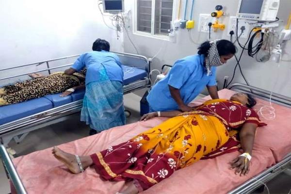 andhra pradesh  ammonia gas leak in milk dairy  12 people fainted